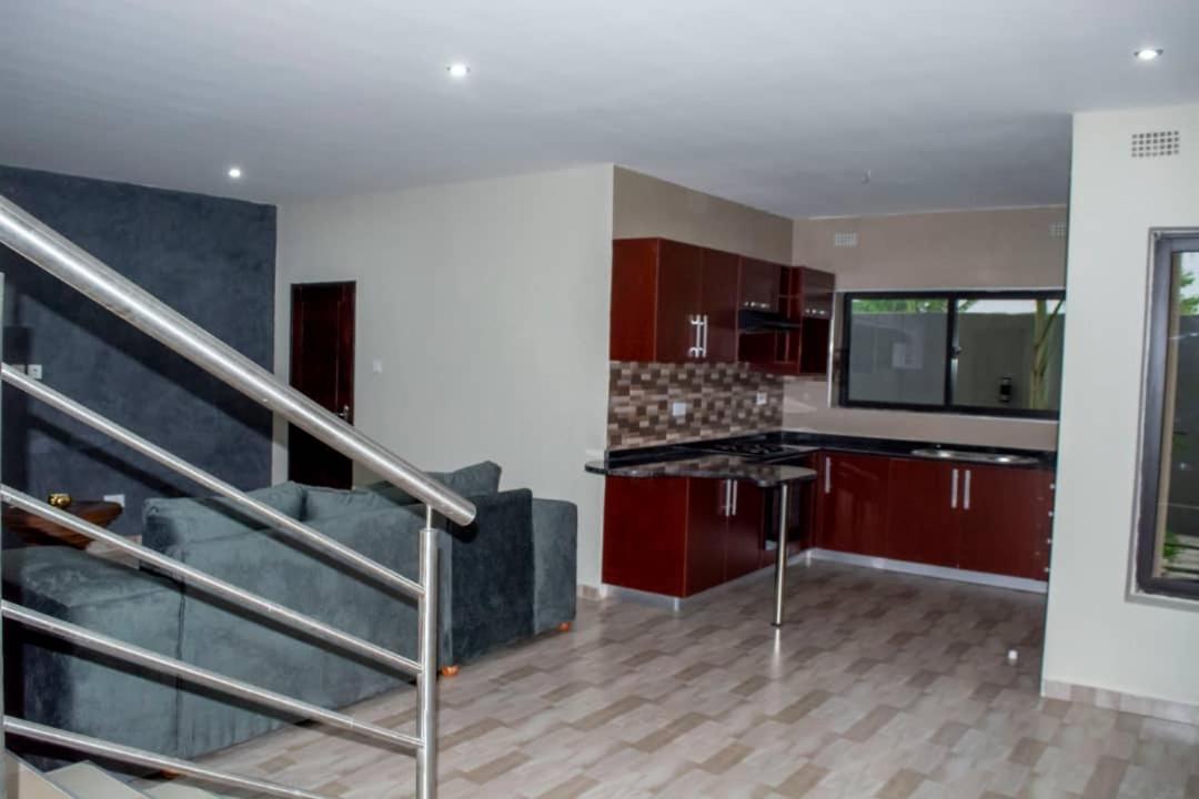 Royal Suites Apartments Lusaka Exterior photo