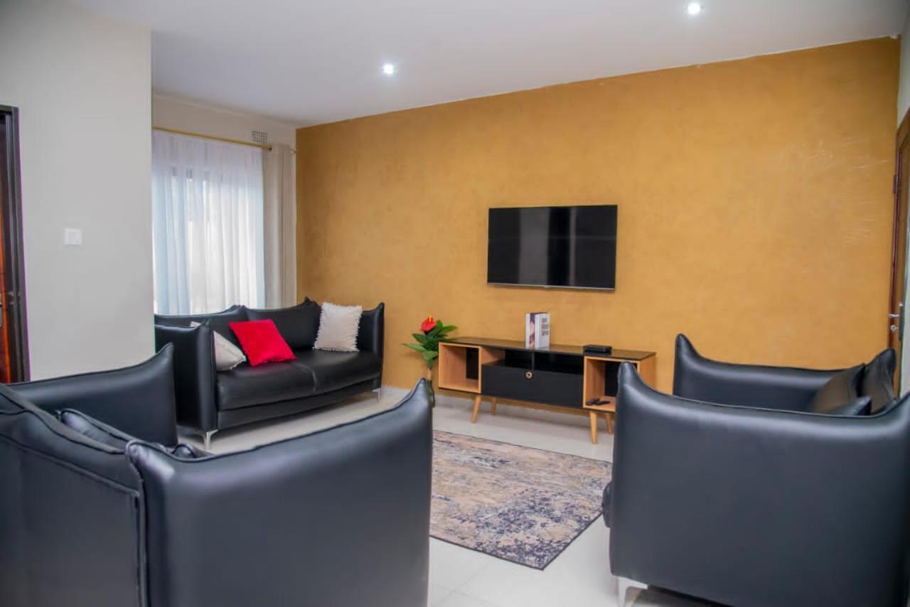 Royal Suites Apartments Lusaka Exterior photo