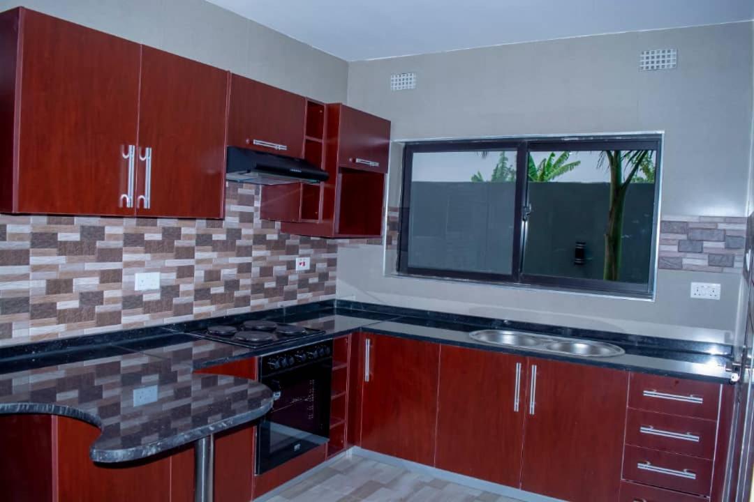 Royal Suites Apartments Lusaka Exterior photo