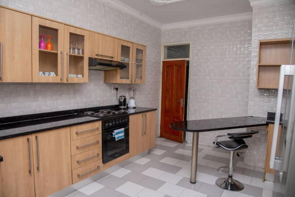 Royal Suites Apartments Lusaka Exterior photo