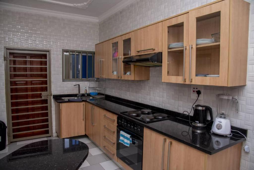 Royal Suites Apartments Lusaka Exterior photo